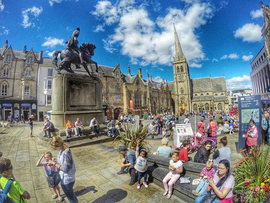 Marquess of Londonderry's Statue